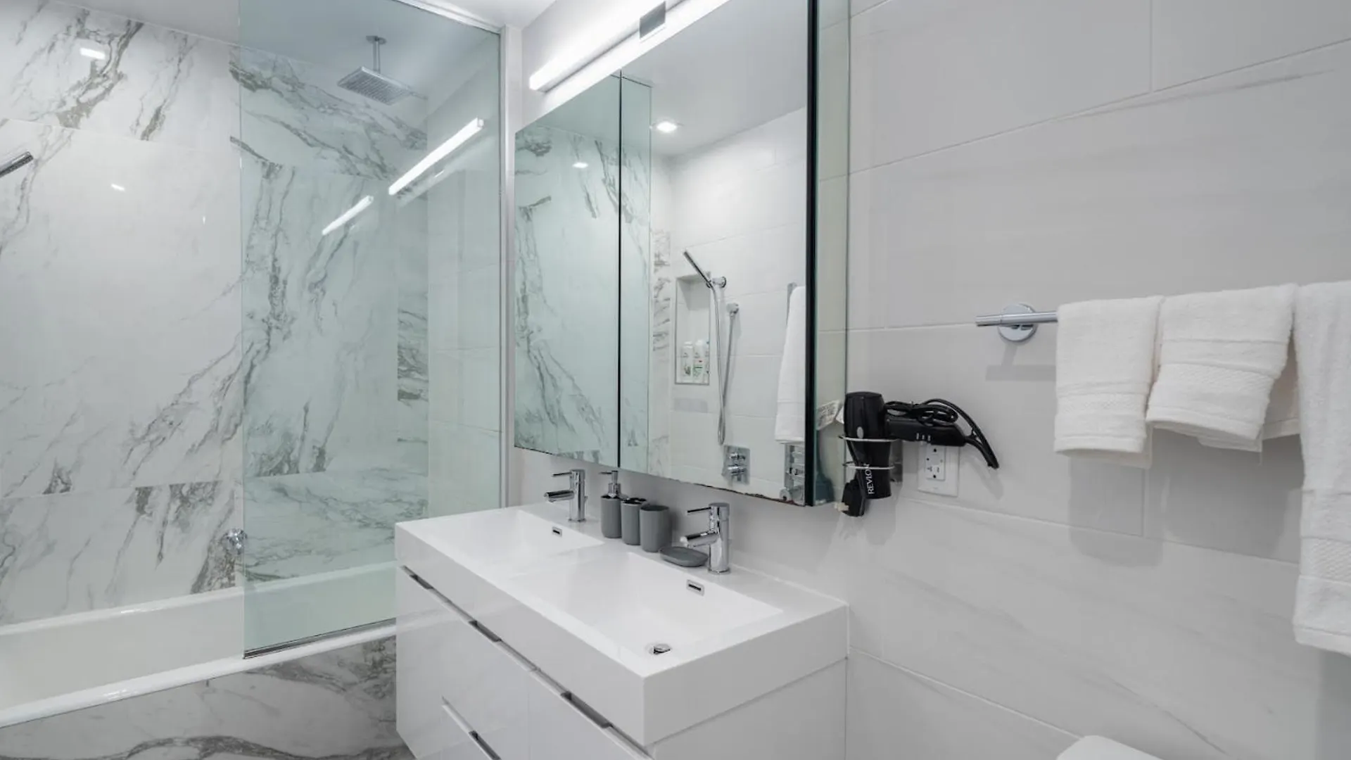 Stunning Apartment In Manhattan With Patio 뉴욕 0*,